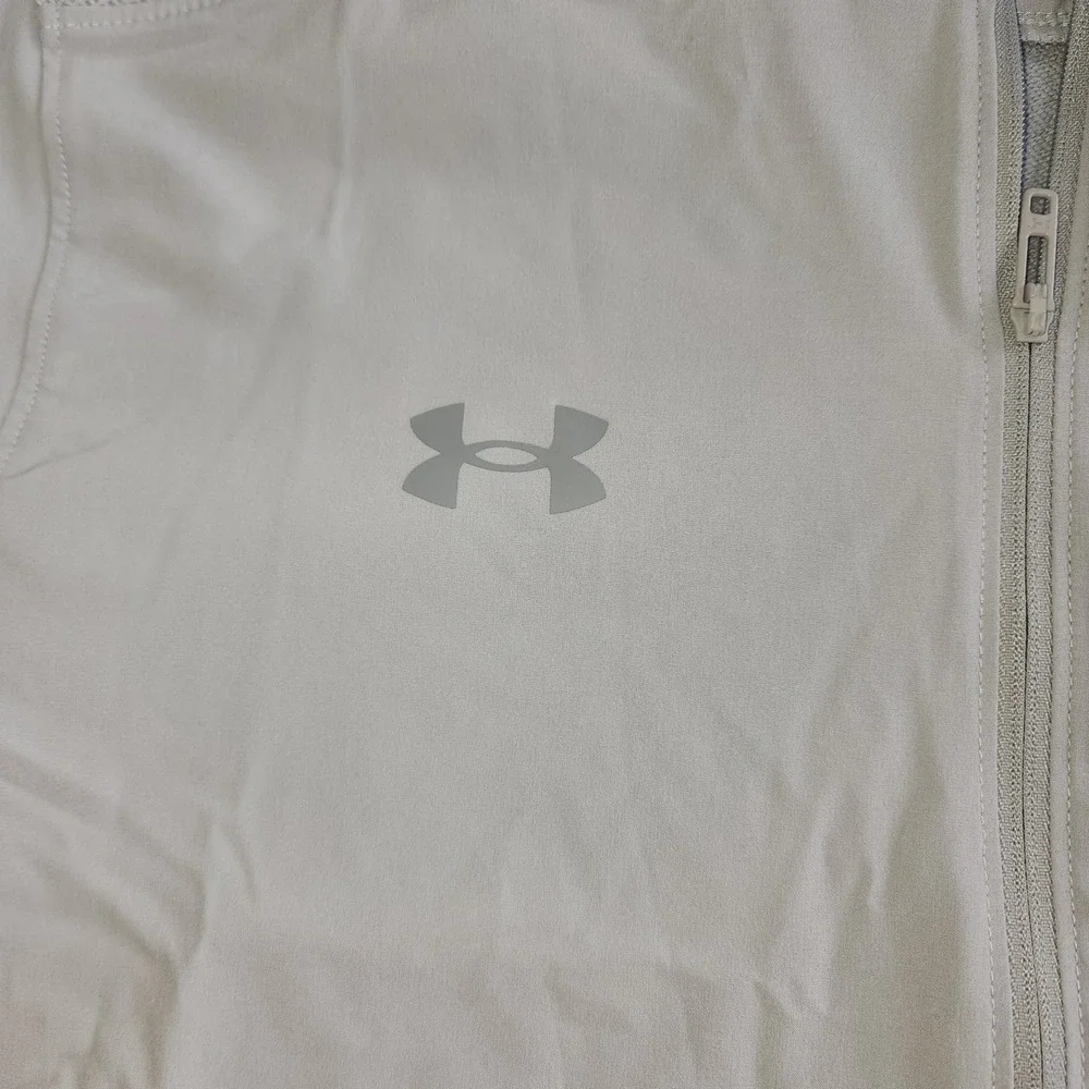 UNDER ARMOUR Motivate 2.0 Mens Sz S Short Sleeve Pullover Light Gray Golf Tennis